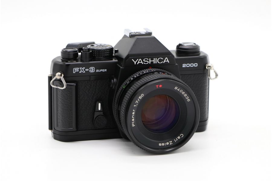 Yashica FX-3 Super 2000 + Planar 1.7/50
