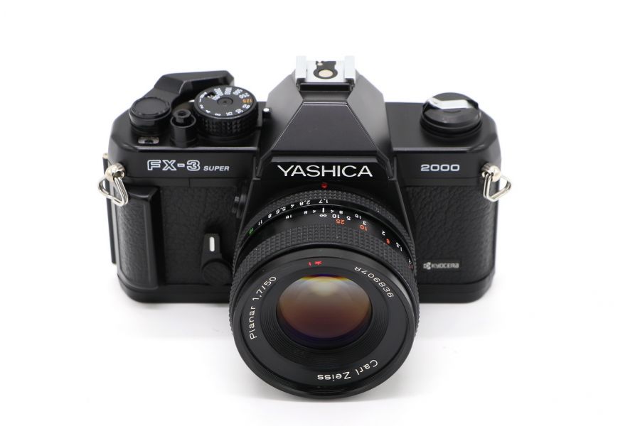 Yashica FX-3 Super 2000 + Planar 1.7/50