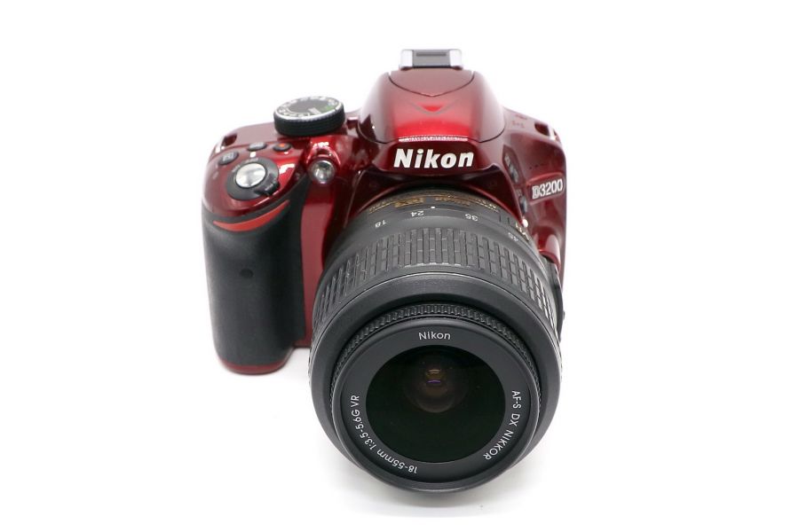 Nikon D3200 kit в упаковке (пробег 9385 кадров)