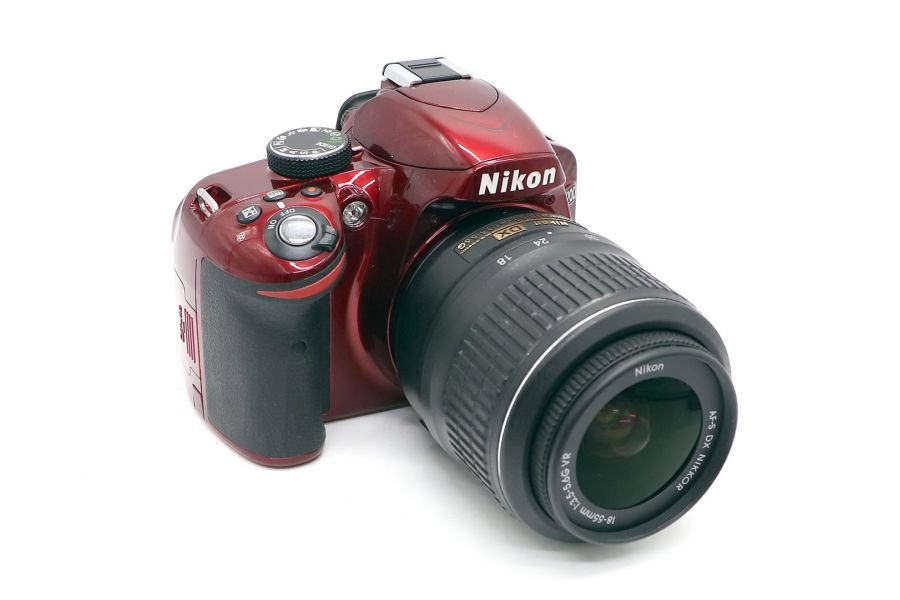Nikon D3200 kit в упаковке (пробег 9385 кадров)