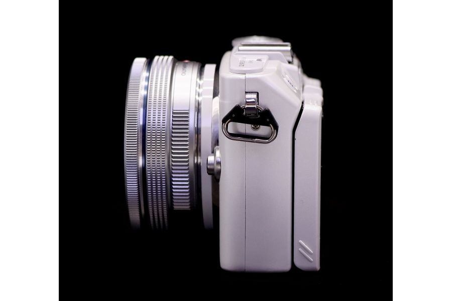 Olympus Pen E-PL6 kit в упаковке (пробег 1000 кадров)