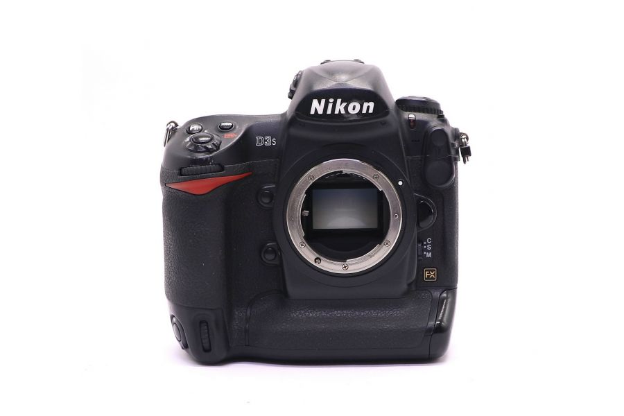 Nikon D3S body (пробег 104820 кадров)
