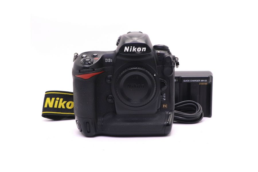 Nikon D3S body (пробег 104820 кадров)
