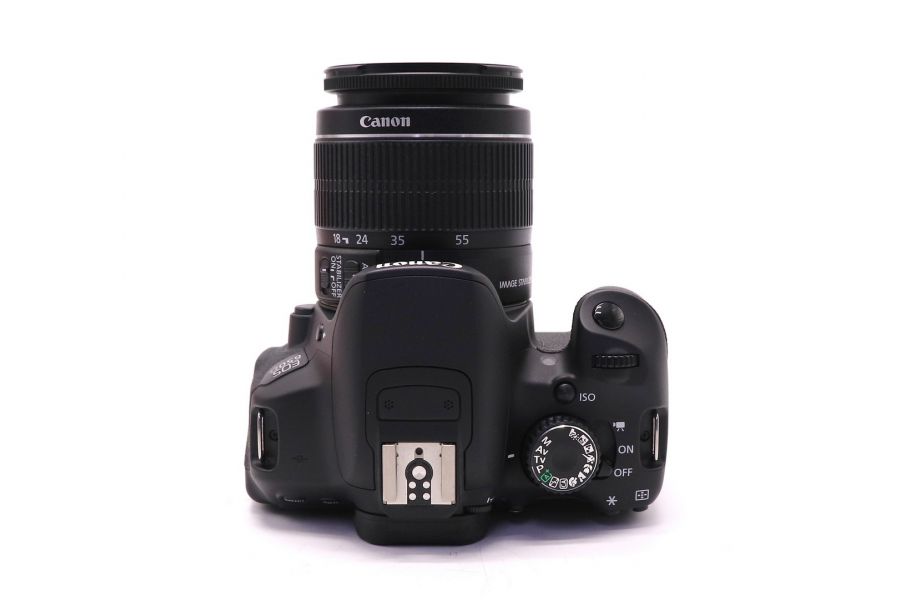 Canon EOS 650D kit в упаковке (пробег 700 кадров)