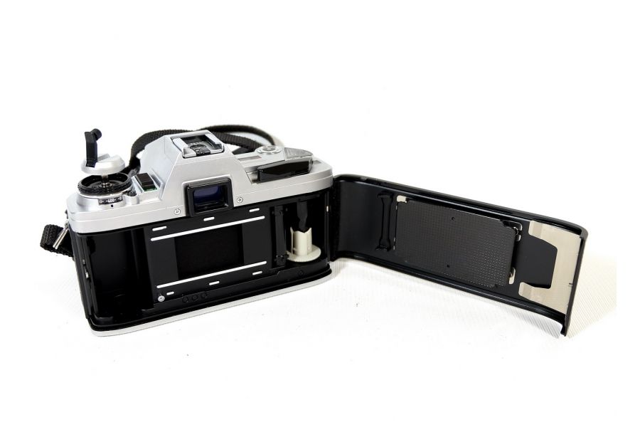 Minolta X-300 kit (Japan, 1989)