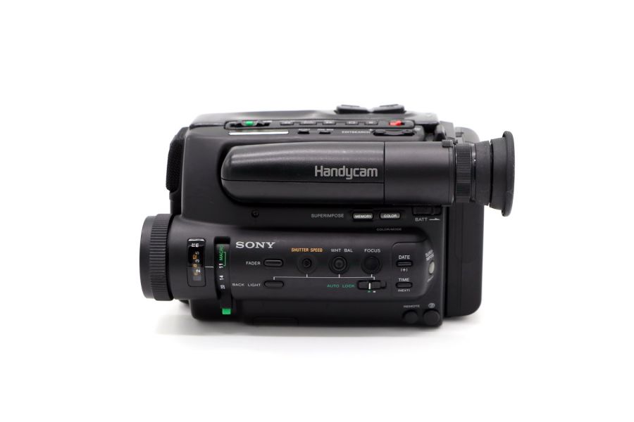 Видеокамера Sony CCD-TR55E