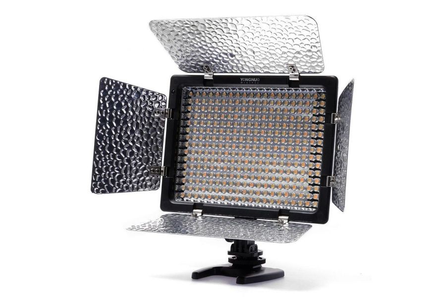 Осветитель светодиодный YongNuo LED YN-300II