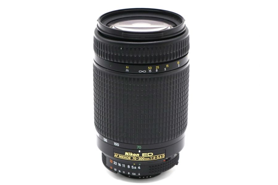 Nikon 70-300mm f/4-5.6D ED-IF AF Nikkor (Japan)