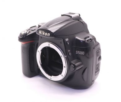 Nikon D5000 body (пробег 37230 кадров)