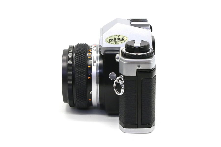 Olympus OM10 kit (Japan, 1982)