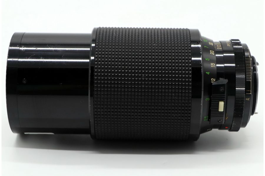 Vivitar Series 1 70-210mm f/3.5 VMC Macro Focusing Auto Zoom