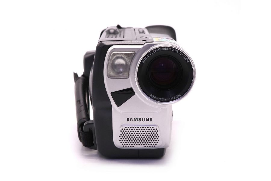 Видеокамера Samsung VP-W87