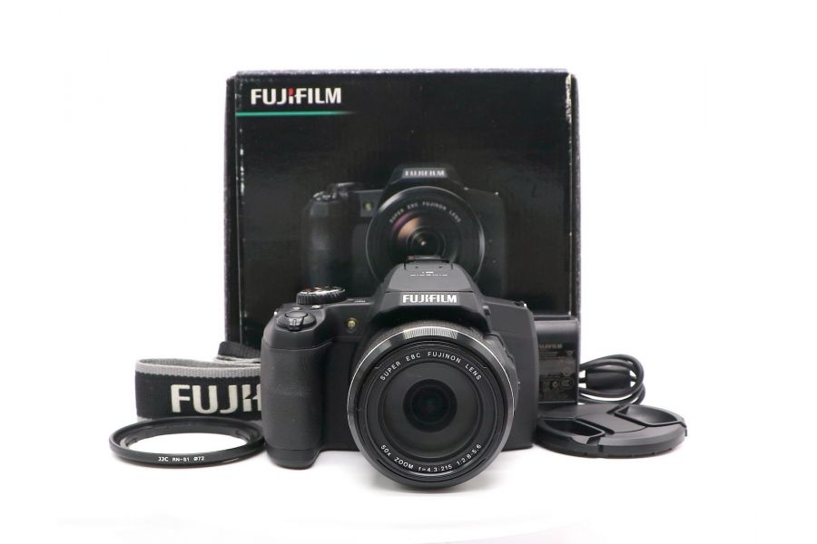 Fujifilm FinePix S1 box