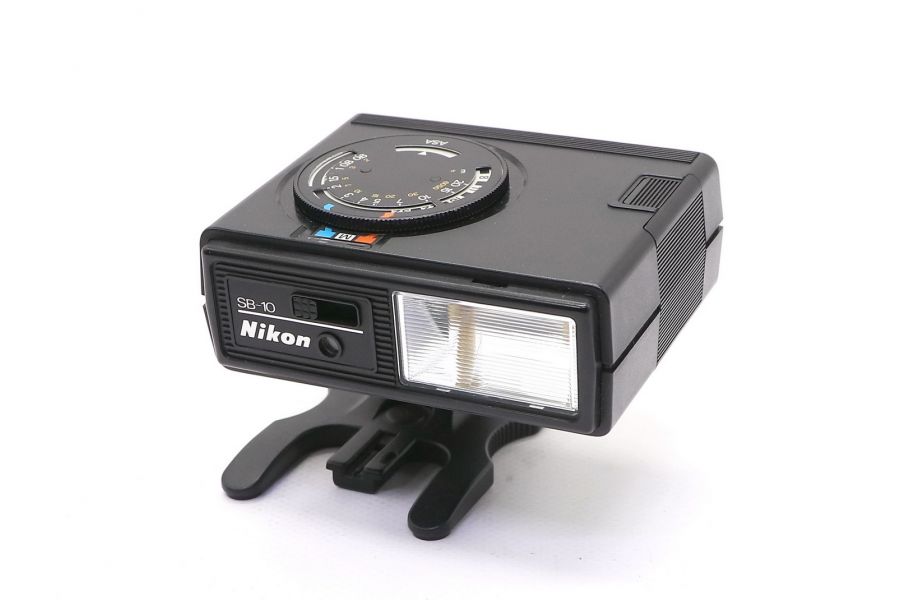 Фотовспышка Nikon Speedlight SB-10