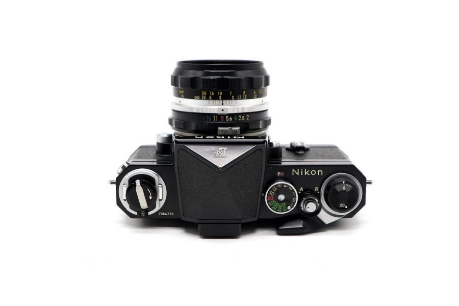 Nikon F kit (Japan, 1973)