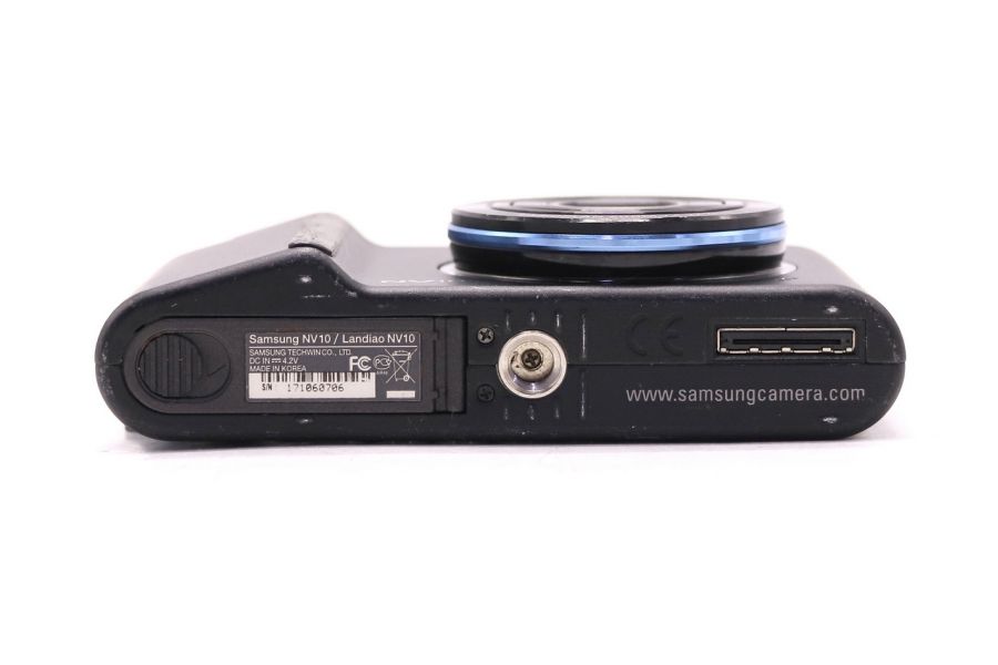 Фотокамера компактная Samsung NV10 черный 
