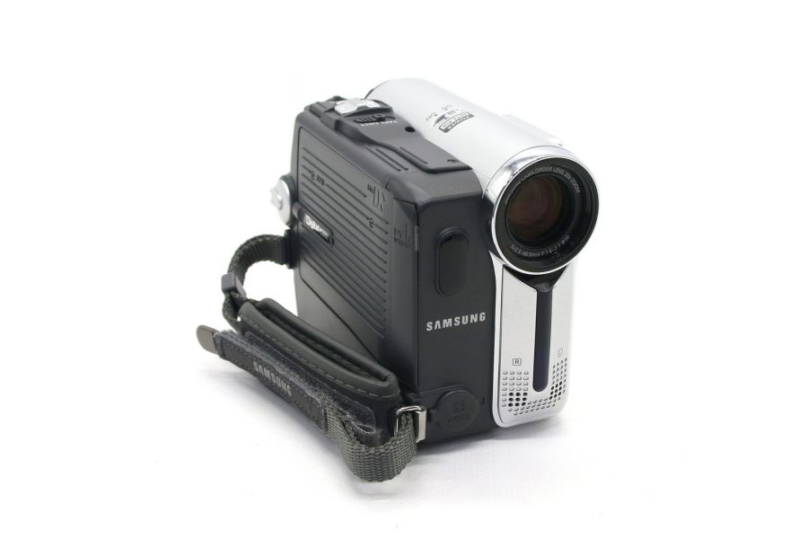 Видеокамера Samsung VP-D352i
