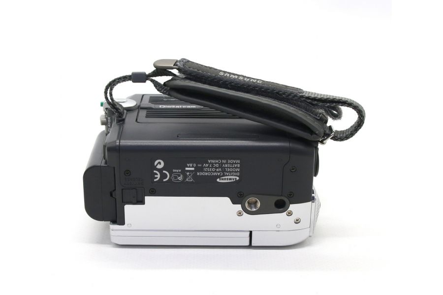 Видеокамера Samsung VP-D352i