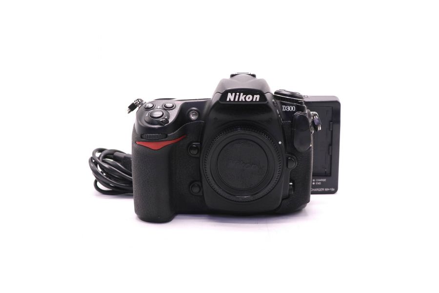 Nikon D300 body (пробег 29195 кадров)