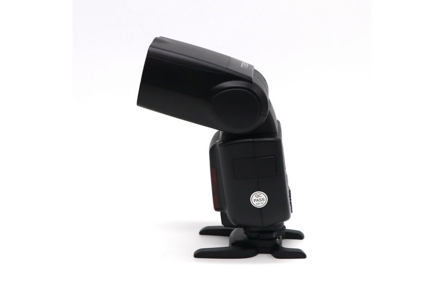 Фотовспышка Godox TT685С в упаковке