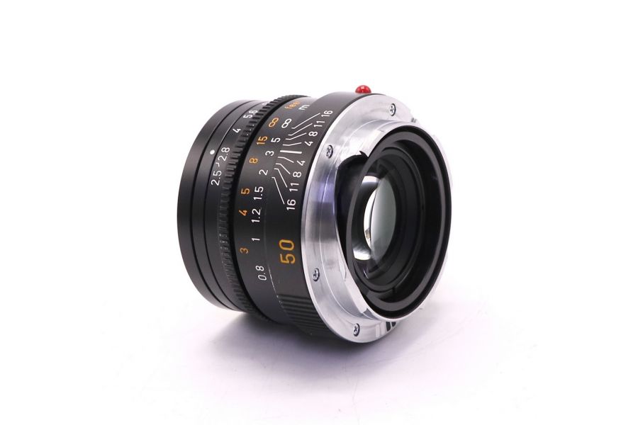Leica Summarit-M 50mm f/2.5 в упаковке