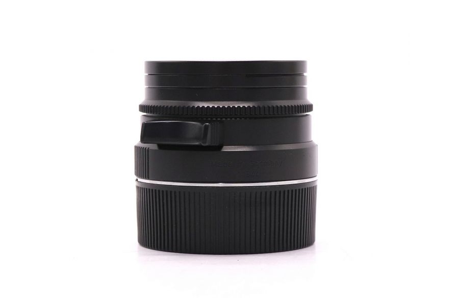 Leica Summarit-M 50mm f/2.5 в упаковке