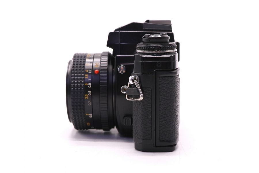 Minolta X-700 + Minolta MD 1.7/50 зеркальный