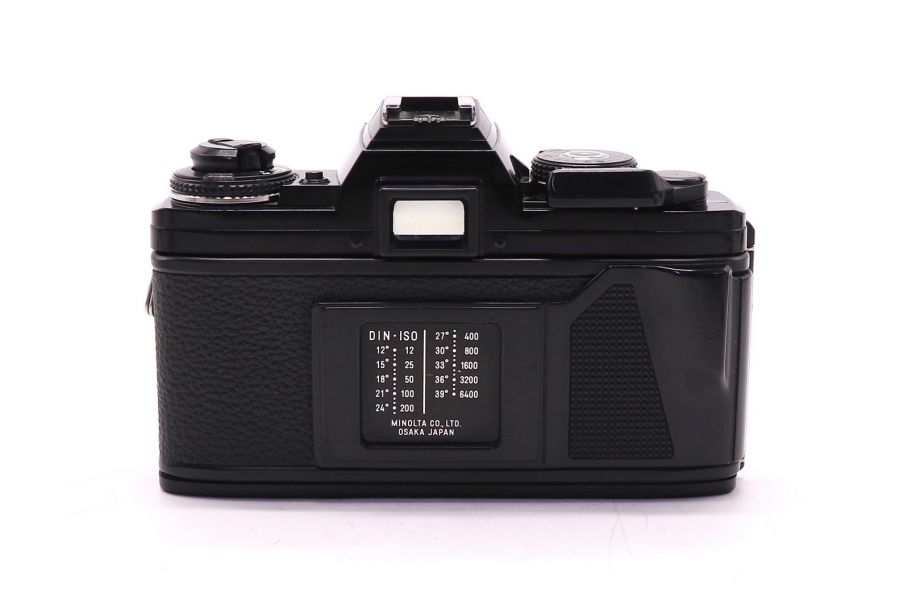 Minolta X-700 + Minolta MD 1.7/50 зеркальный