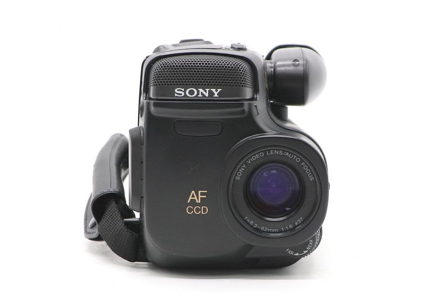 Видеокамера Sony CCD-TR202E