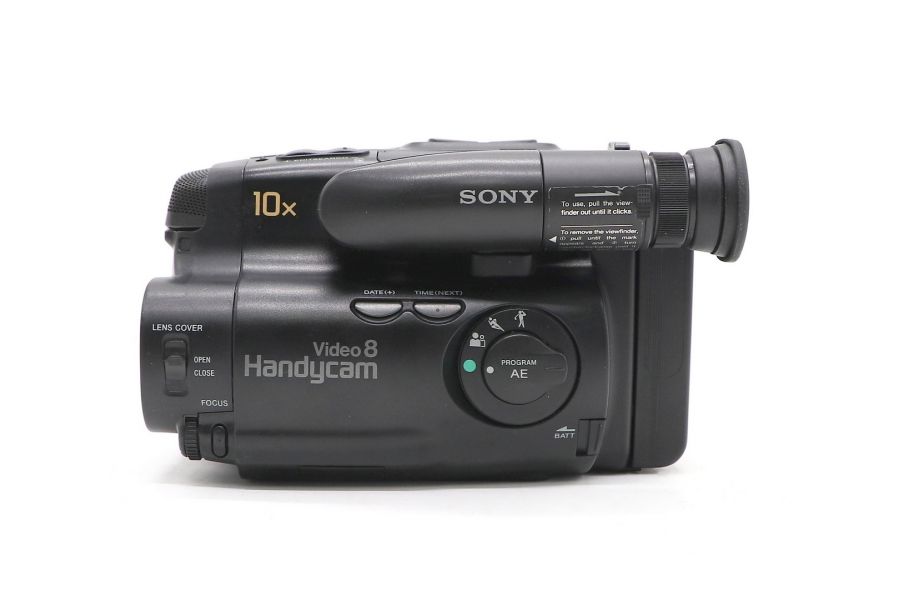 Видеокамера Sony CCD-TR202E