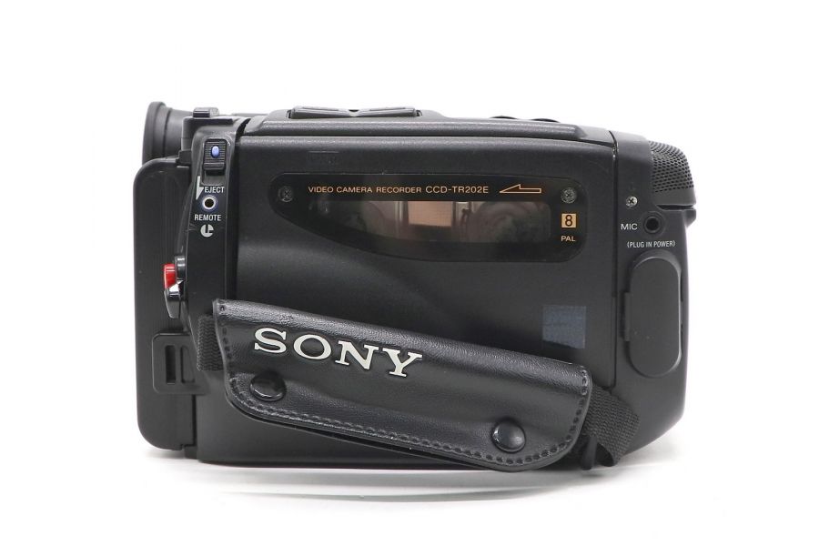 Видеокамера Sony CCD-TR202E