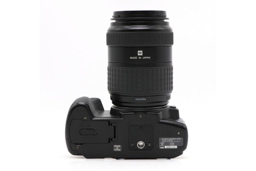 Olympus E-3 kit 14-54mm f/2.8-3.5