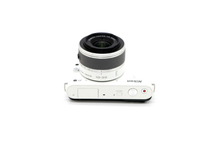 Nikon 1 J1 kit (пробег 2475 кадров)