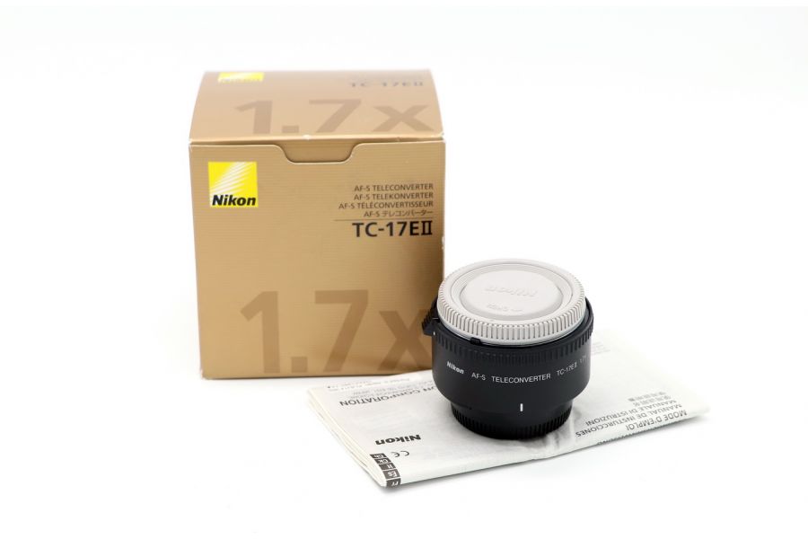 Телеконвертер Nikon TC-17E II в упаковке