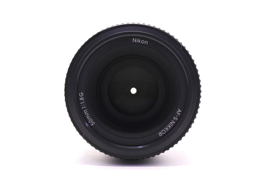 Nikon 50mm f/1.8G AF-S Nikkor Special Edition в упаковке