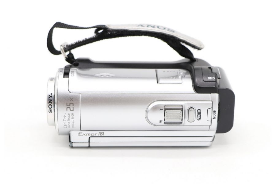 Видеокамера Sony DCR-SX83E