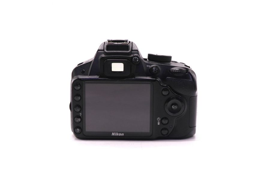 Nikon D3200 body в упаковке (пробег 68000 кадров)
