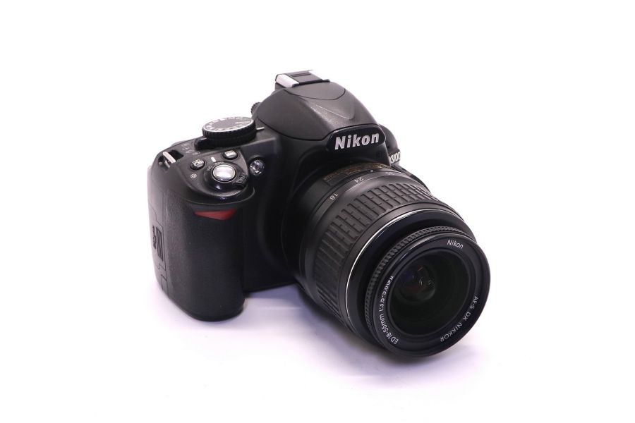 Nikon D3100 kit (пробег 32760 кадров)