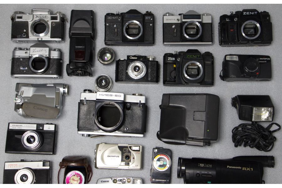 Фотоаппараты и прочие фототовары (29 штук) Комплект №9