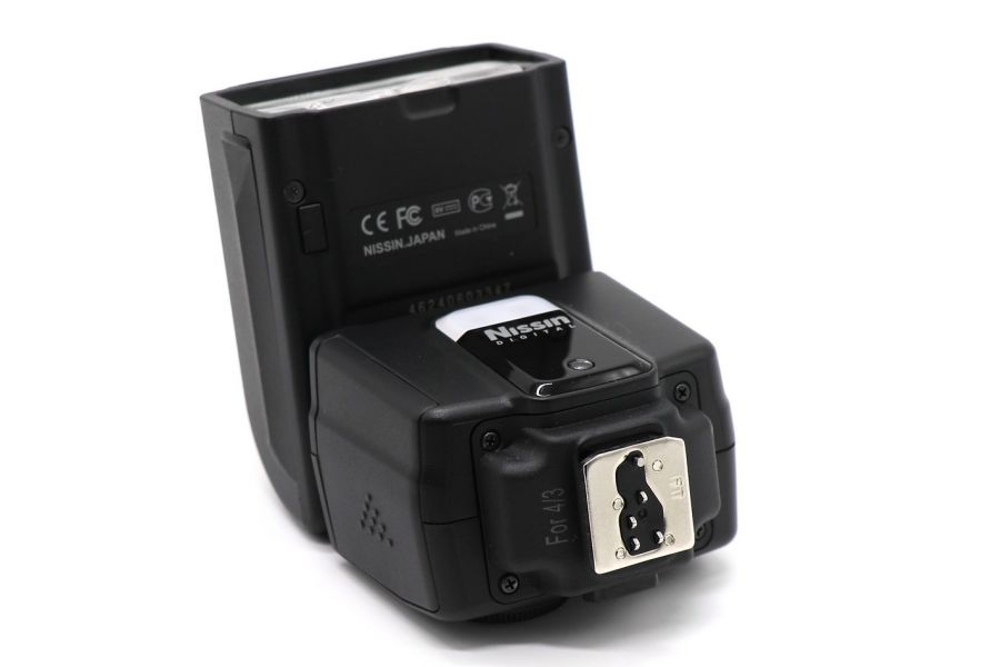 Фотовспышка Nissin i-40 for 4/3 в упаковке
