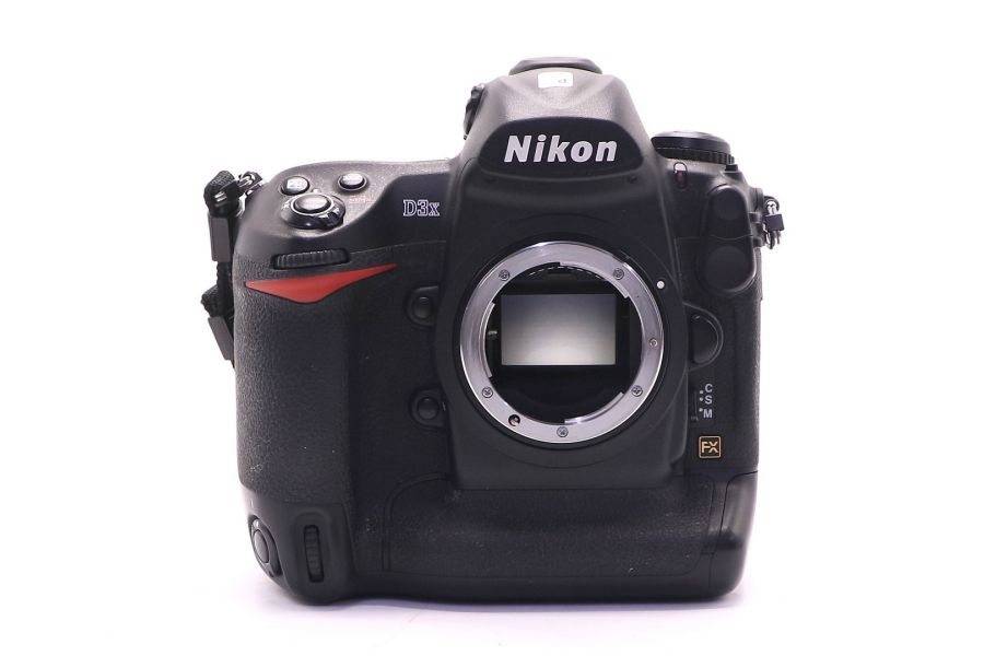 Nikon D3X body в упаковке (пробег 13255 кадров)