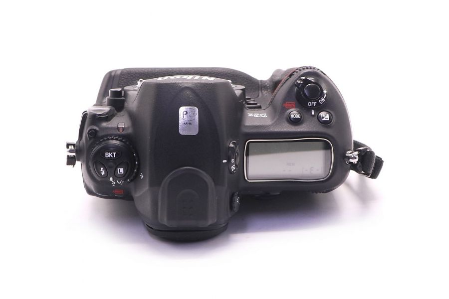 Nikon D3X body в упаковке (пробег 13255 кадров)