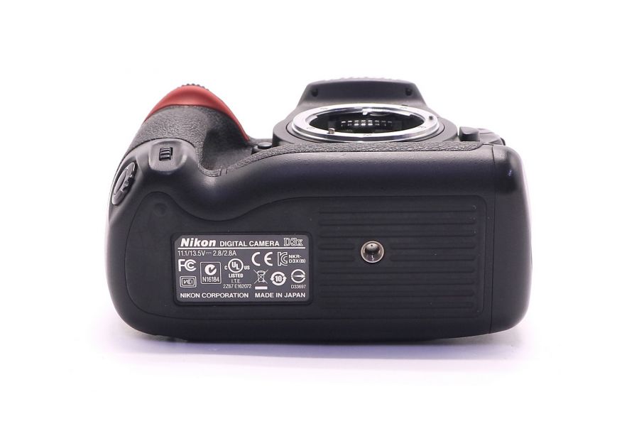 Nikon D3X body в упаковке (пробег 13255 кадров)