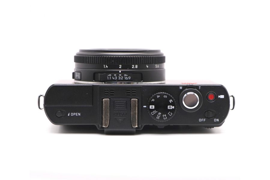 Leica D-Lux 6 в упаковке