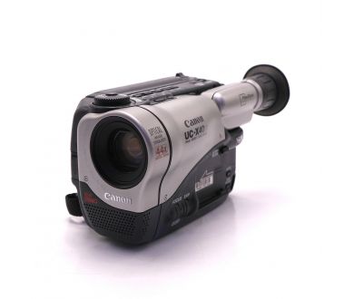Купить Видеокамера Canon UC-X40Hi компактная (формат Hi8) Видеокамера Canon UC-X40Hi компактная (формат Hi8)