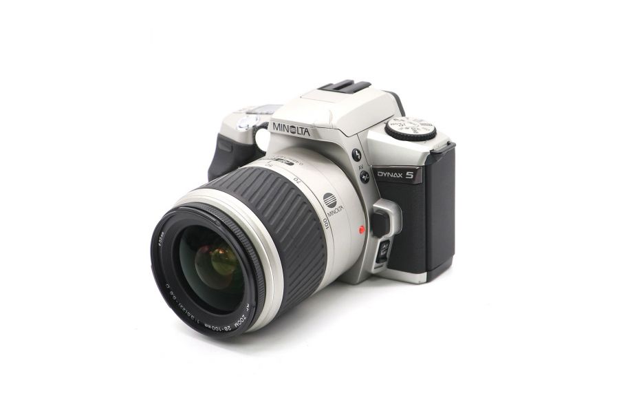 Minolta Dynax 5 kit 28-100mm f/3.5-5.6