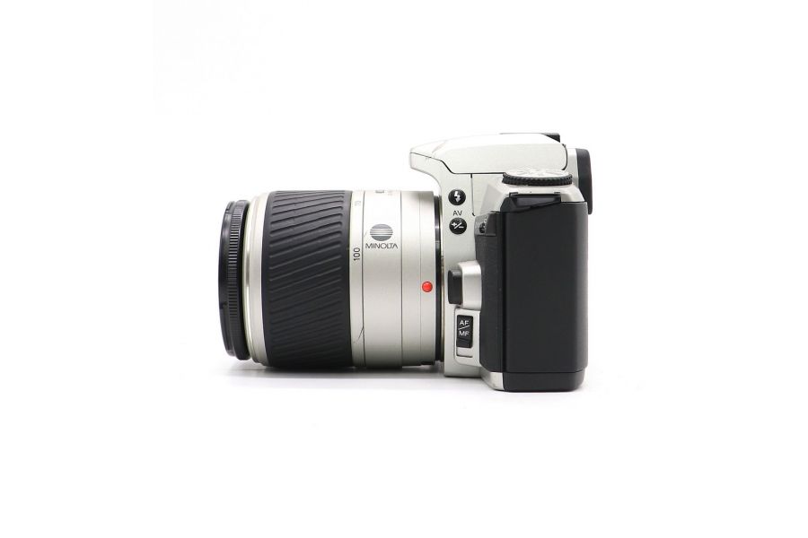 Minolta Dynax 5 kit 28-100mm f/3.5-5.6