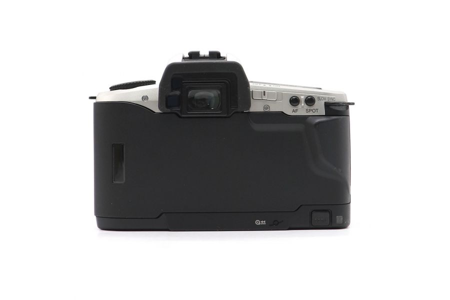 Minolta Dynax 5 kit 28-100mm f/3.5-5.6