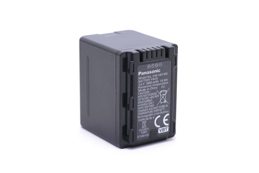 Аккумулятор Panasonic VW-VBT380 в упаковке