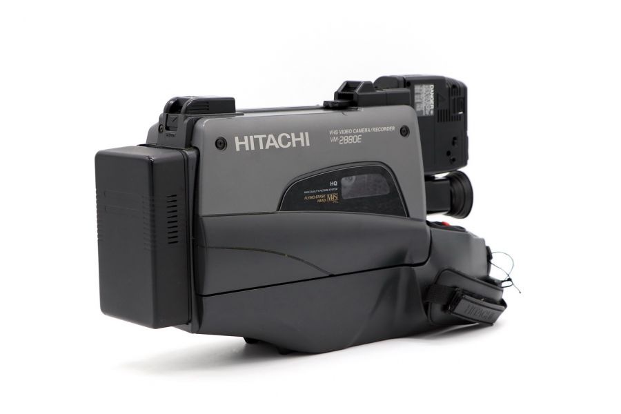 Видеокамера Hitachi VM-2880E